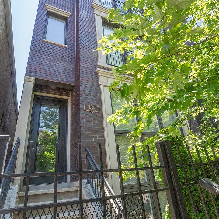 1st image of 1333 N Wolcott Ave #1