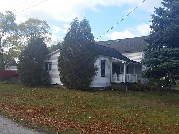4th image of 922 Olmstead St