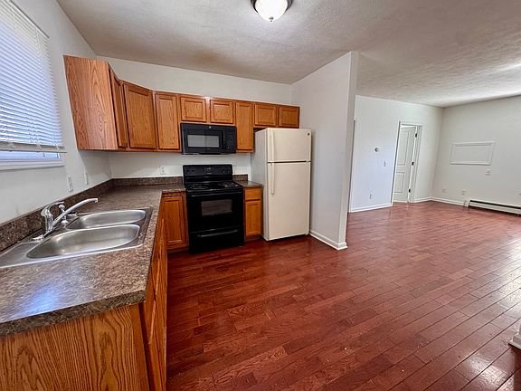5th image of 116 Caledonia St NE APT 3