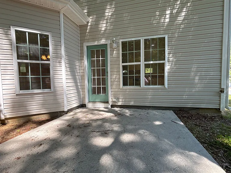 4401 Stephen Oaks Way — Photo 16