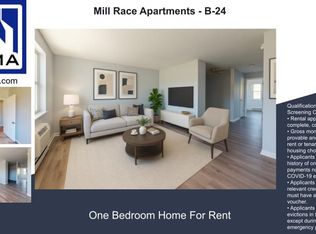 754 E 25th St, Chester, PA 19013