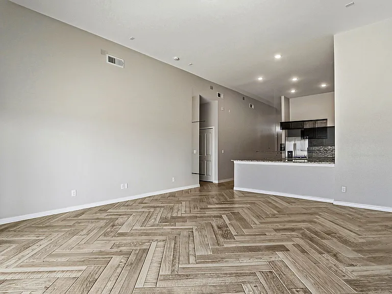 925 Louisiana Downs Ave — Photo 13
