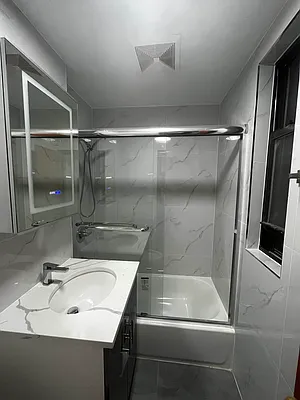 Rented by King Zone Realty Inc | media 10