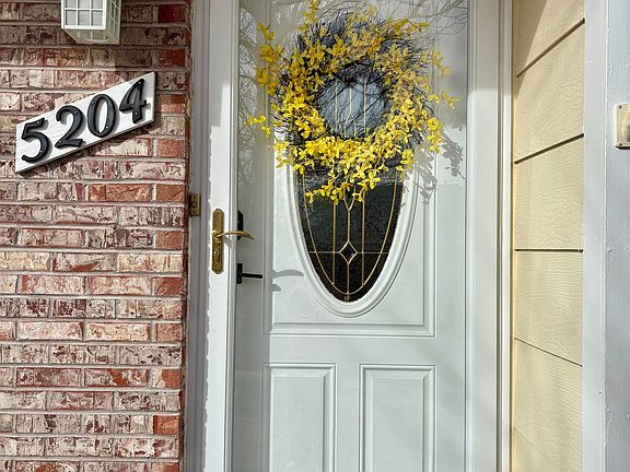 4th image of 5204 Liberty St
