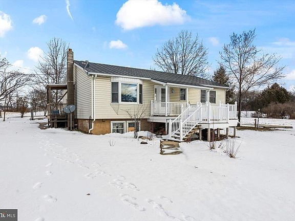 2nd image of 1800 Cranberry Rd