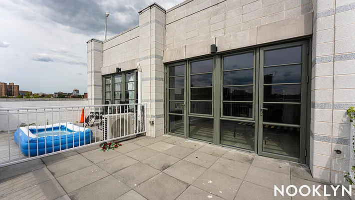 Rented by Nooklyn NYC LLC | media 21