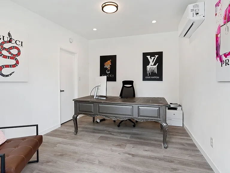 Ackerfield Apartments — Photo 19
