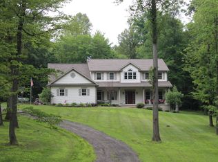 8771 Sandstone Rd NE, Dover, OH 44622