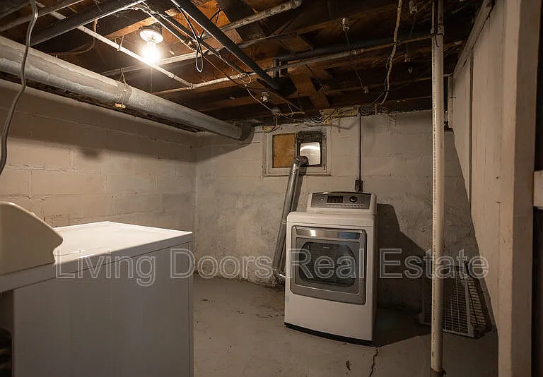 1025 N 8th St — Photo 26