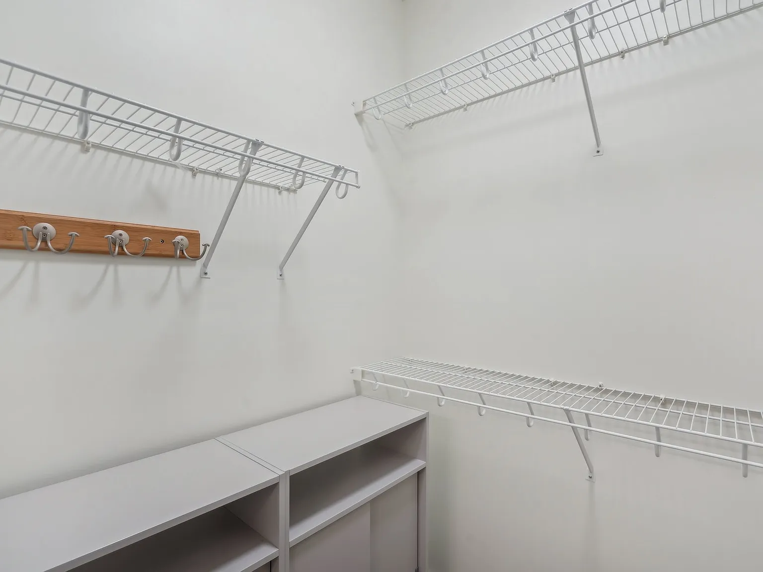 1 bed, 813 sqft, $2,100 — Photo 3