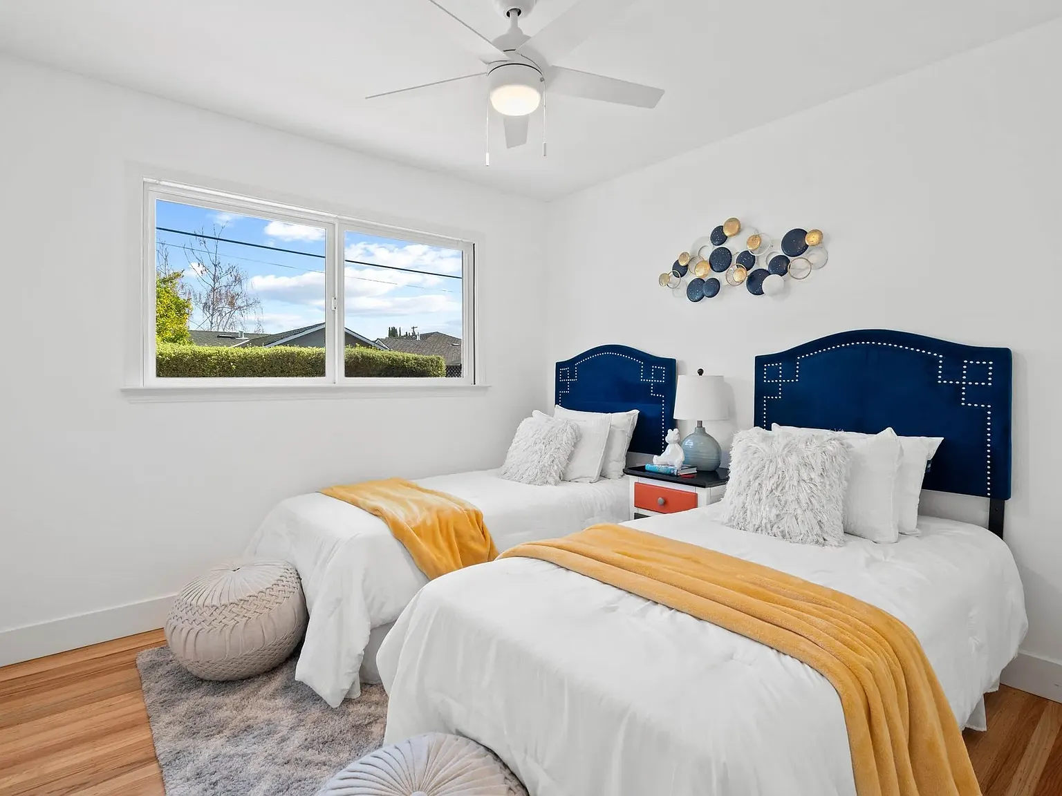 3 bed, 1388 sqft, $5,400 — Photo 3