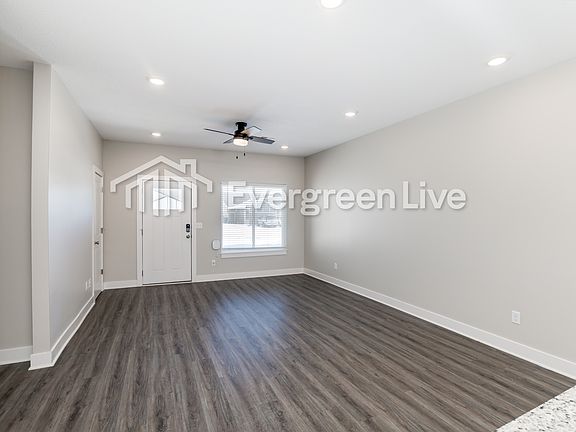 4th image of 5235 N Cypress St