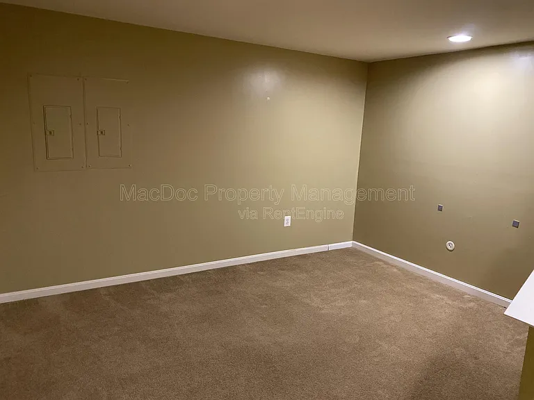 121 Riggs Rd — Photo 54