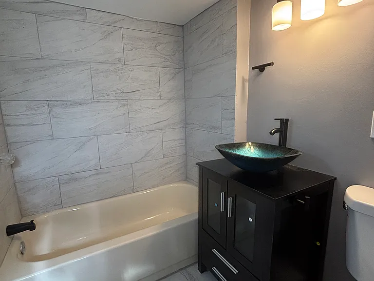 2431 Arunah Ave #B — Photo 5