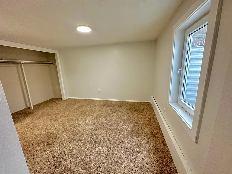 1180 Terry St — Photo 8