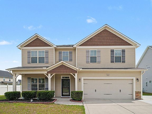4th image of 4015 Pleasantburg Dr