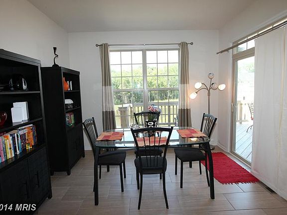 4th image of 42596 Chisholm Dr
