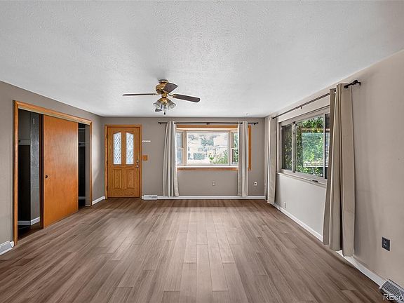 3rd image of 1593 Brighton Drive