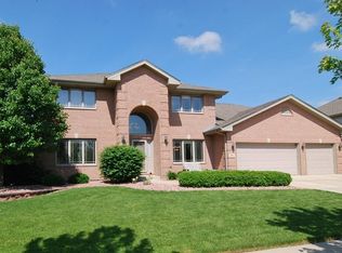 395 Monterey Dr, New Lenox, IL 60451