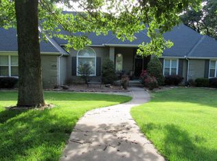119 Hidden Valley Dr, Joplin, MO 64804