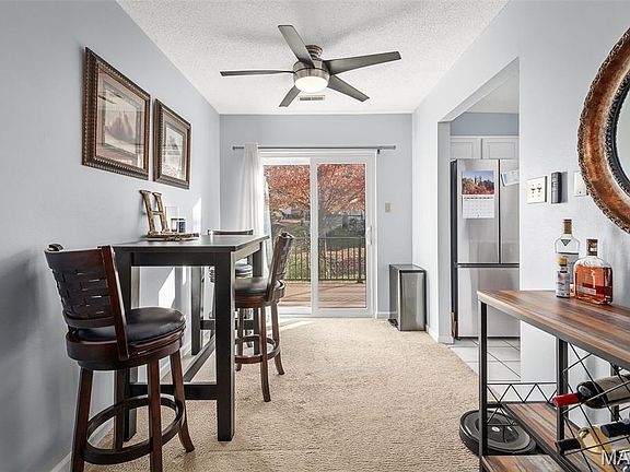 5th image of 1406 Peacock Ln