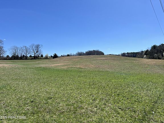 2nd image of 1074 Ballplay Rd