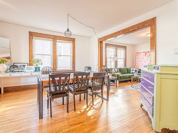 4th image of 10 Marshall St #1