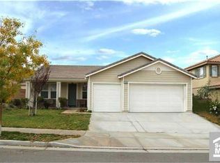 32369 Whispering Willow Dr, Lake Elsinore, CA 92532