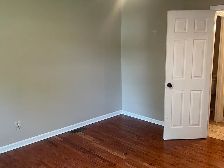 352 High St #6 — Photo 24