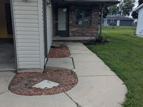 1357 Regal Ave