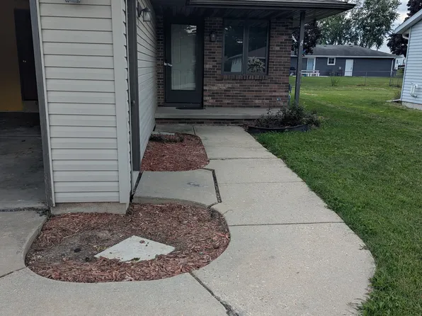 1357 Regal Ave, Green Bay, WI 54304