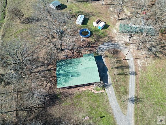 3rd image of 976 County Road 4204