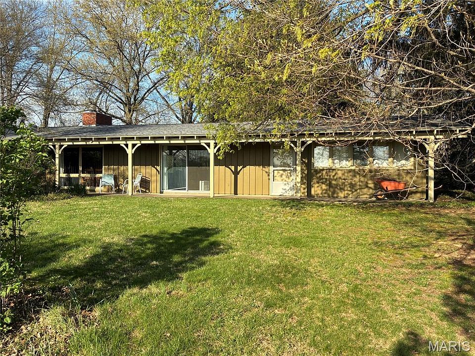 1st image of 400 S Idler Ln