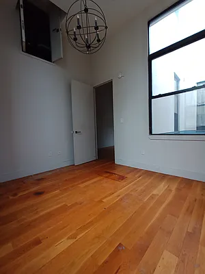 Rented by City Vista Inc | media 9