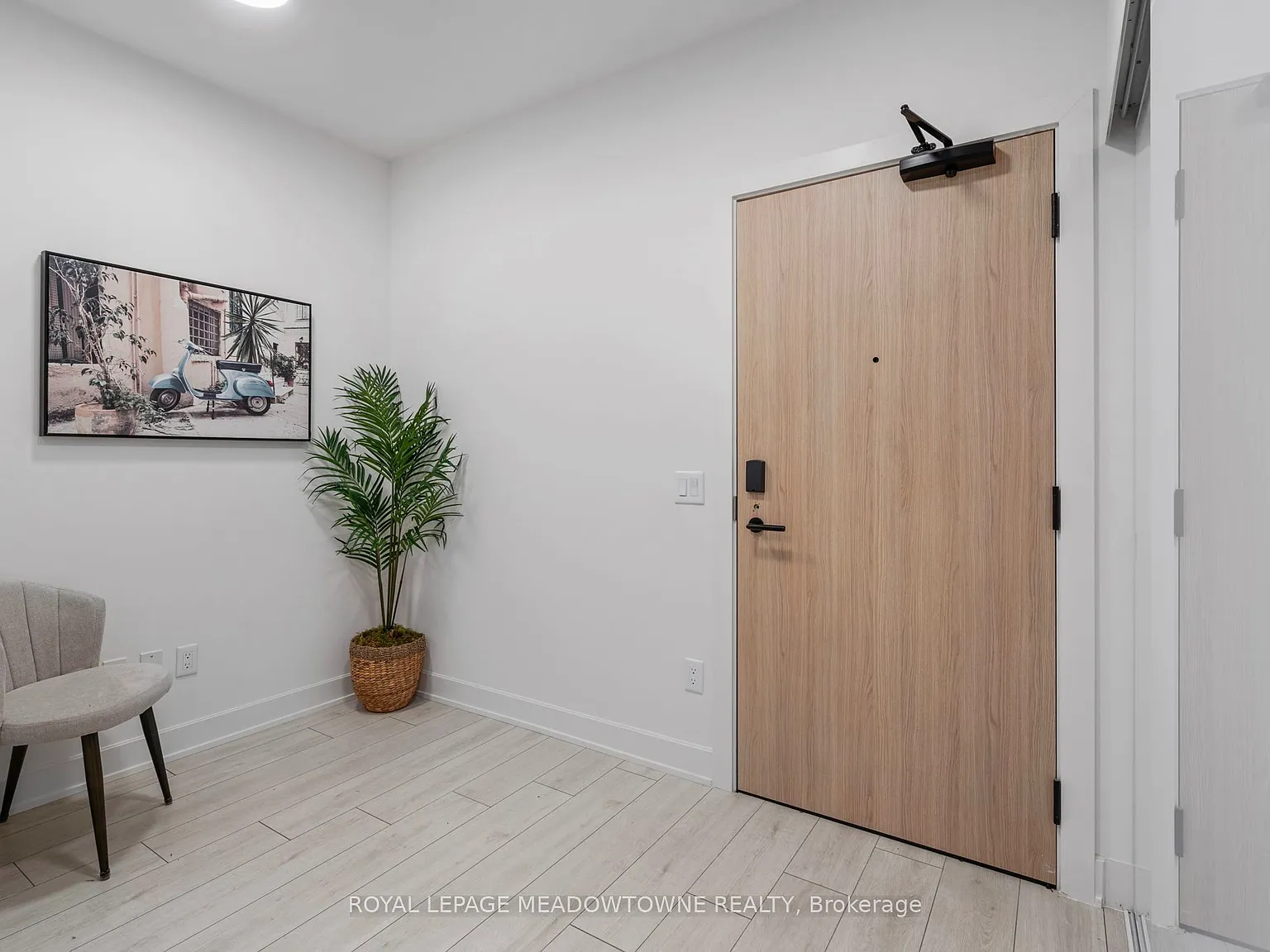 2 bed, $2,600 — Photo 4