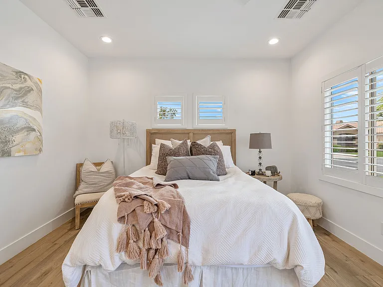 45163 Crystal Springs Dr — Photo 49