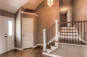 4th image of 4509 NE Skyview Dr