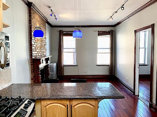 4th image of 214 14th St APT 3