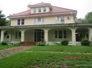 14 High St, Dexter, ME 04930