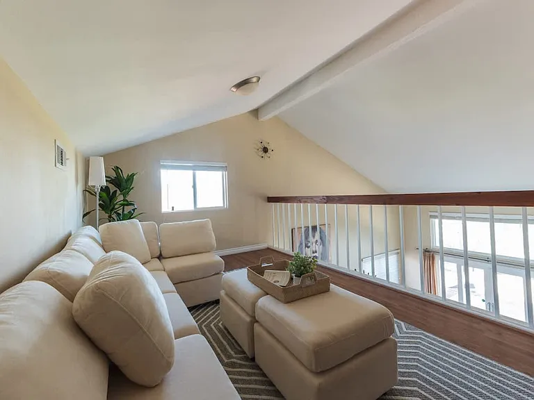 Crest Vista Dr — Photo 112