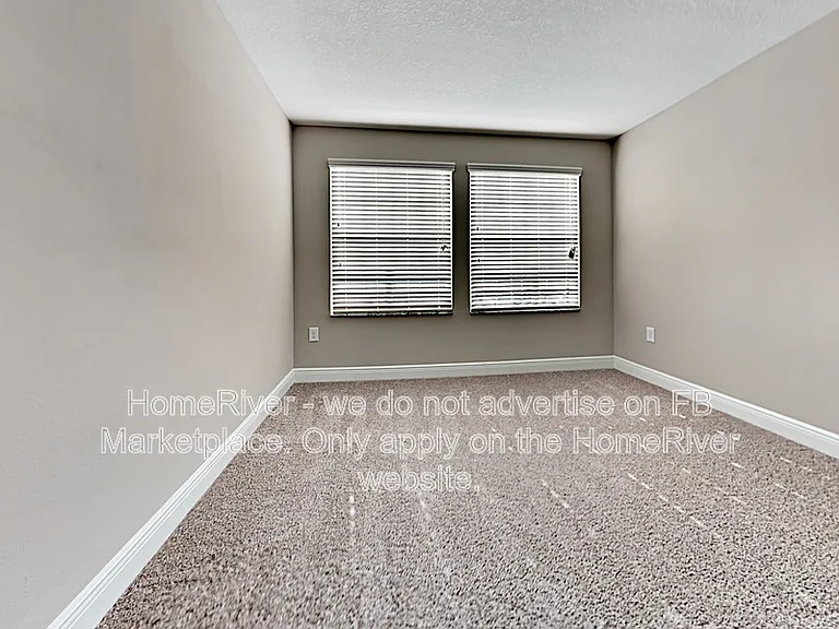 30057 Southwell Ln — Photo 5