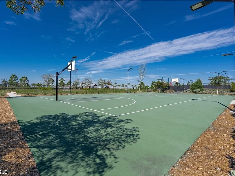 42428 Cascade Dr — Photo 47