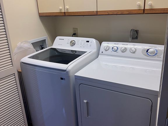 5th image of 62 Sun Valley Cir