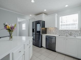 401 Gary Hallman Cir, Leesville, SC 29070