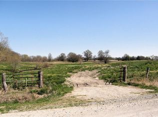 3367 Reno Rd, Ottawa, KS 66067