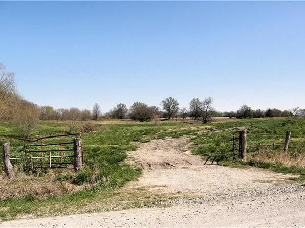 3367 Reno Rd, Ottawa, KS 66067