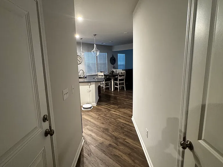 148 Gervais Cir — Photo 8