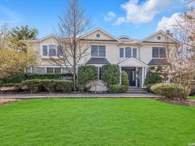 104 Woodhill Lane, Manhasset, NY, 11030