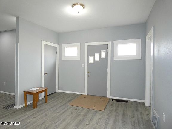 4th image of 237 Yondota St
