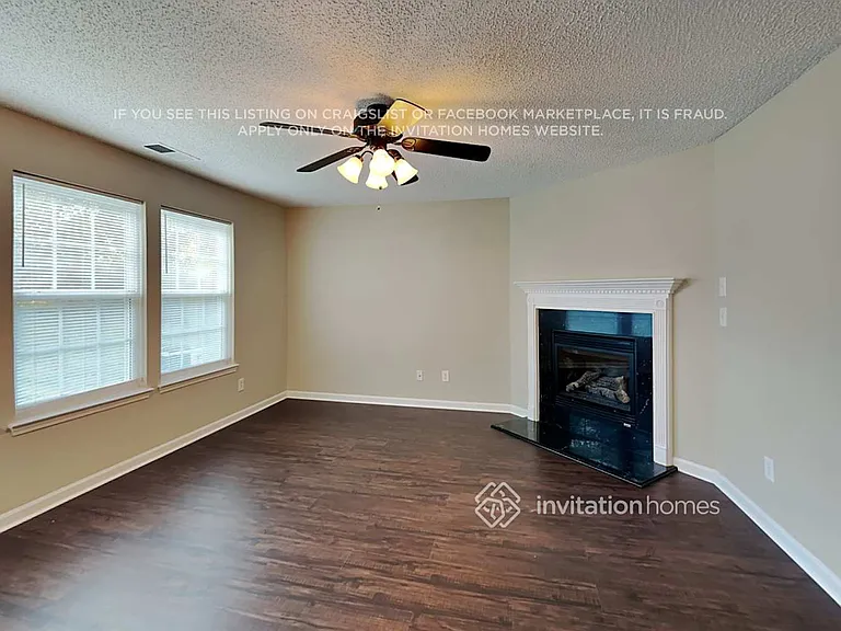 4403 Staffordshire Ln — Photo 5